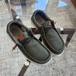 Hey Dude Men's Wally Corduroy Slip On Olive Green Casual Travel Solid Shoes Sz12